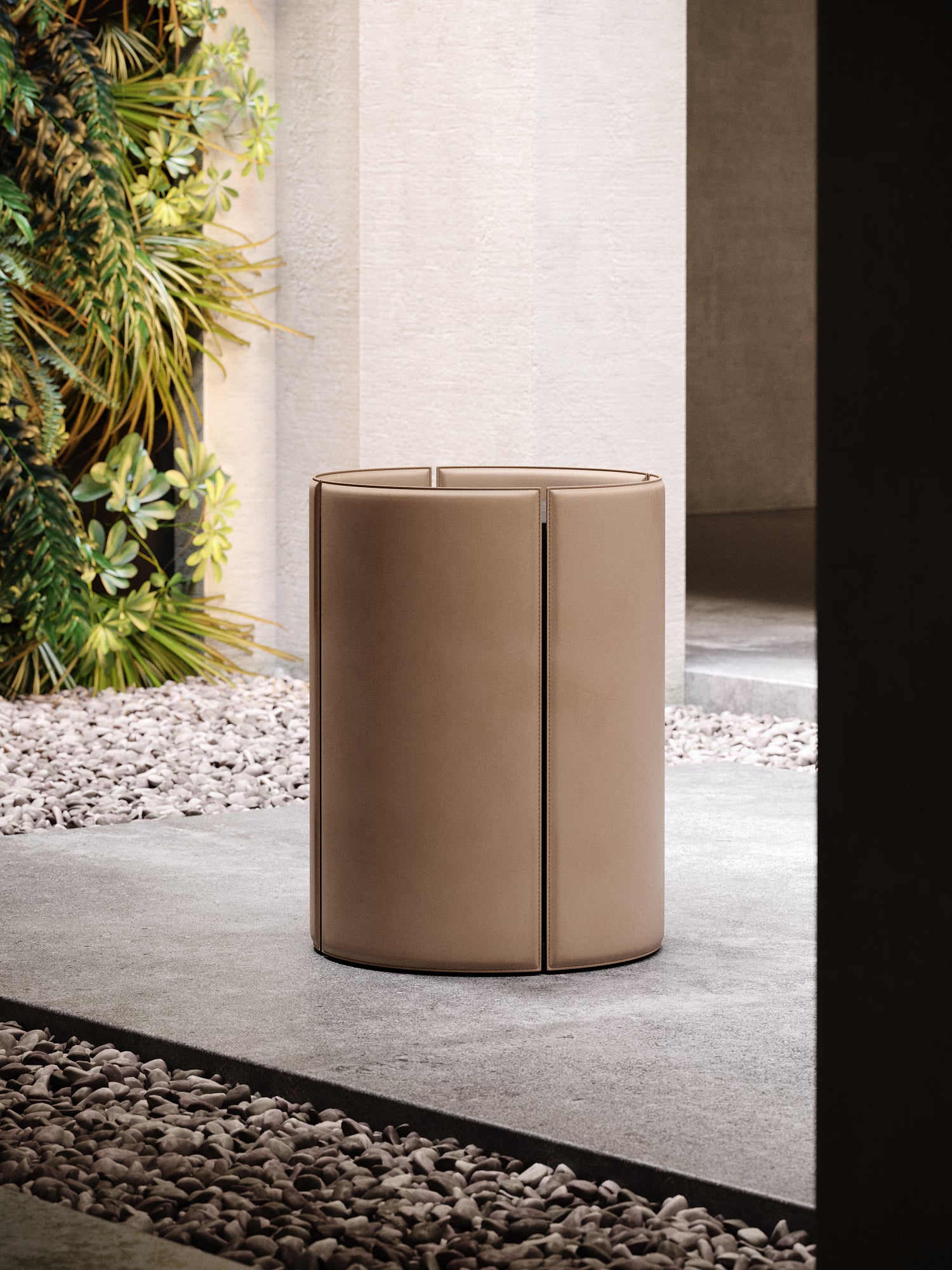 Mano Side Table